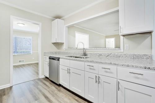 Foto del edificio - 530 Valley Woods Cir SE