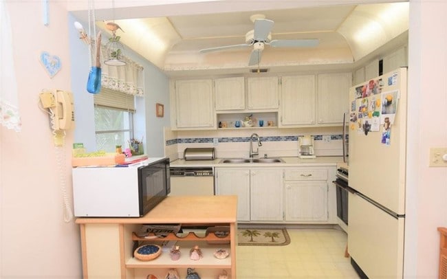 Foto del edificio - 2929 SE Ocean Blvd
