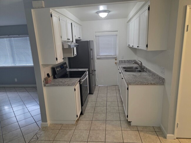 Foto del edificio - 2 bedrrom 1 bath