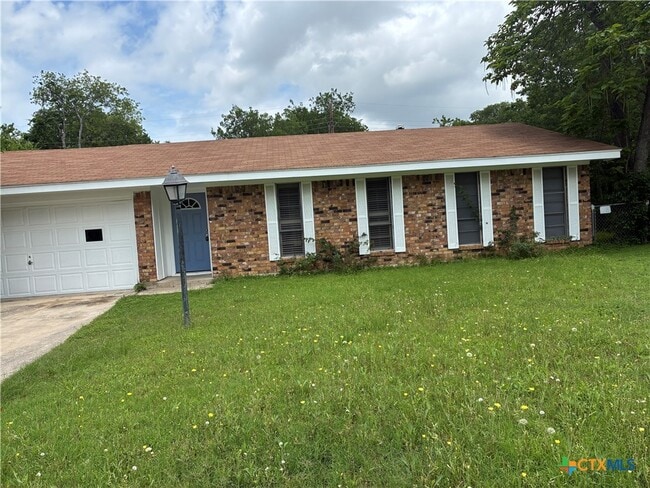 Building Photo - 3906 Mariam Rd