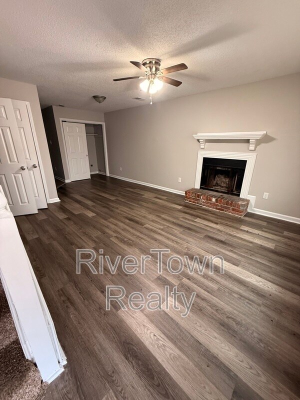 Foto del edificio - 3552 Christine Rd