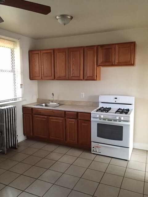 Foto del edificio - 125 E 68th St