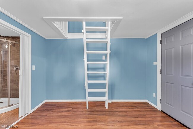Foto del edificio - 3900 W 33rd St