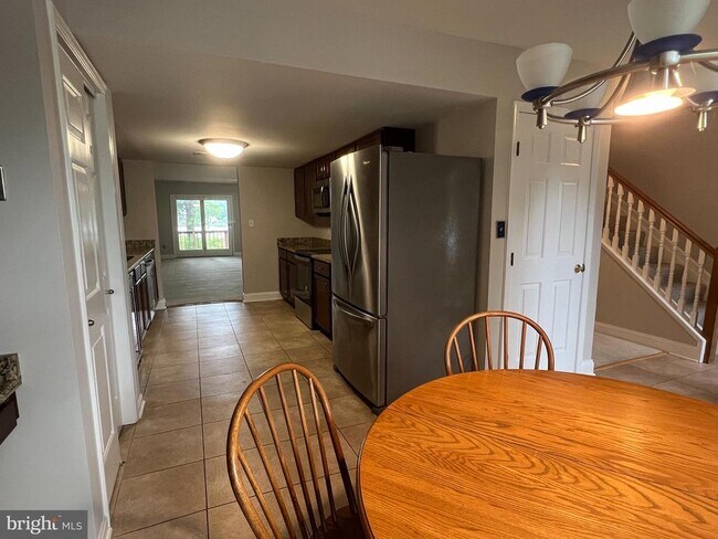 Building Photo - 14334 Pennington Ct