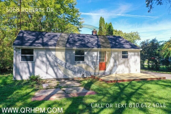 Building Photo - 5068 Roberts Dr