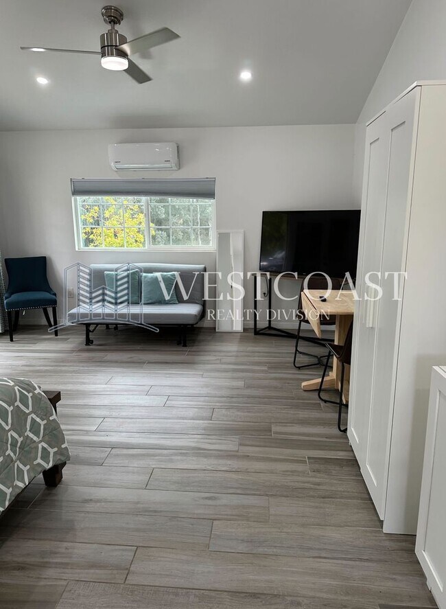 Foto del edificio - 35975 Glen Oaks Rd