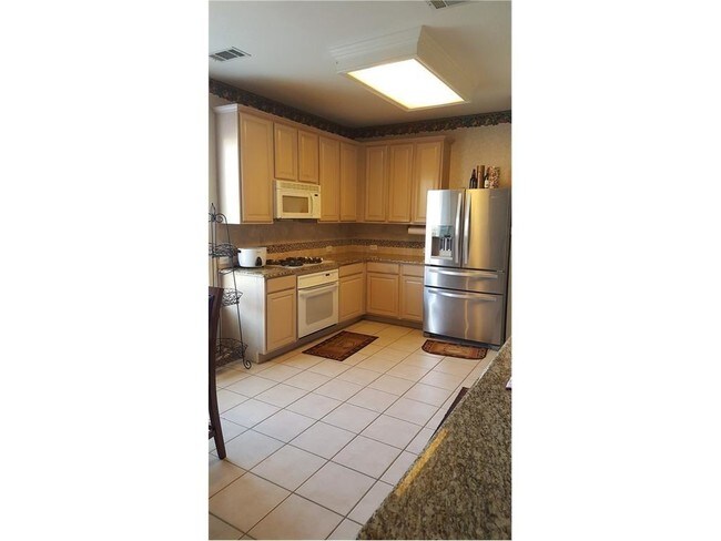 Foto del edificio - 8305 Spring Ridge Dr