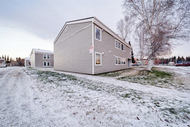 Foto del edificio - 350 S Santa Claus Ln