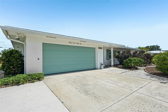 Building Photo - 6735 Keystone Dr