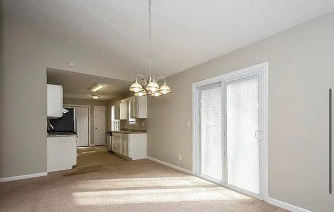 Building Photo - 217 River Run