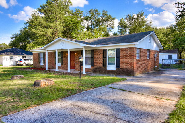 Building Photo - 2806 Cimarron Way