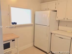 Foto del edificio - 1 br, 1 bath  - Wilshire Condo