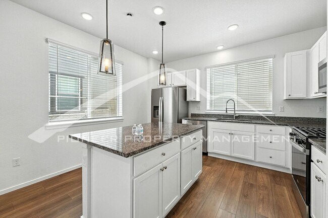Building Photo - Spacious Home with Central AC and 2-Car Ga...