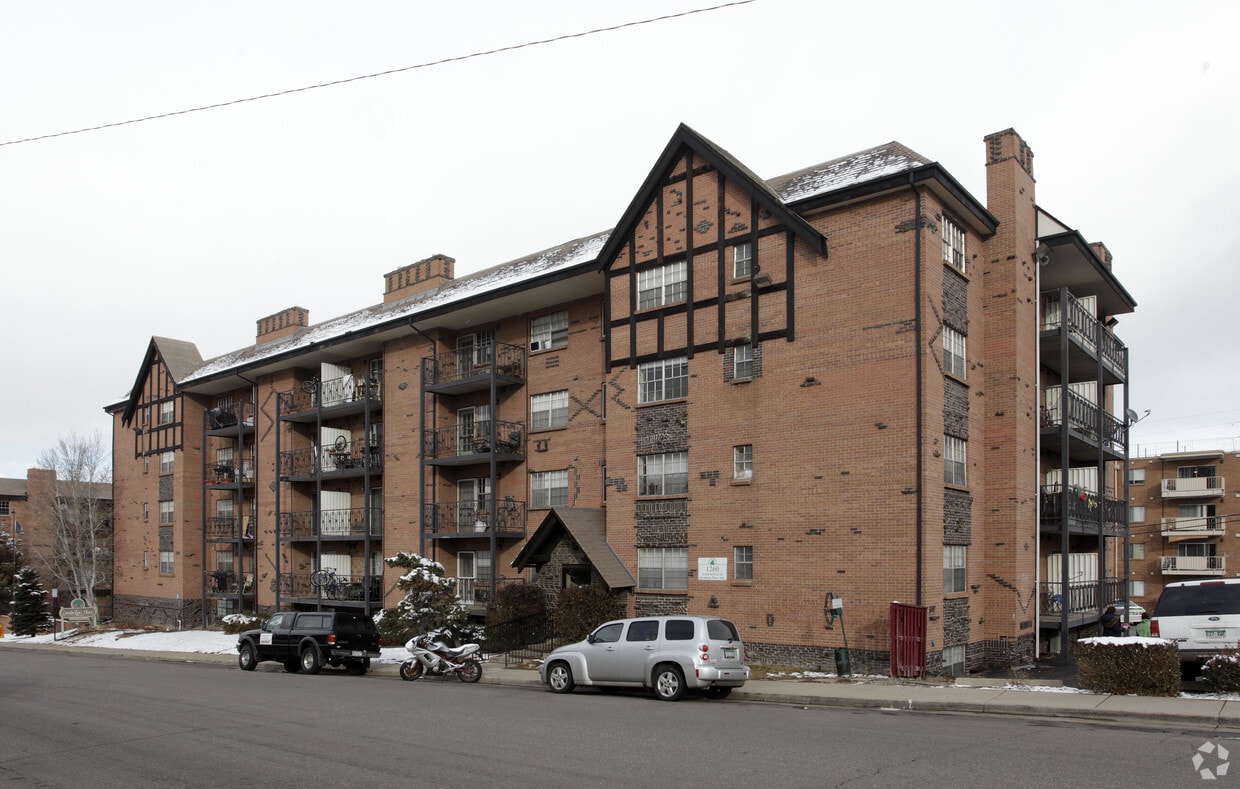 Cambridge Place Apartments Denver, CO