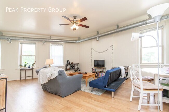 Building Photo - Generous 2 bedroom in the heart of East Wa...