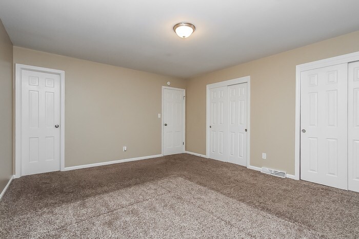 Foto del edificio - Call for Details!!! 317-793-3770