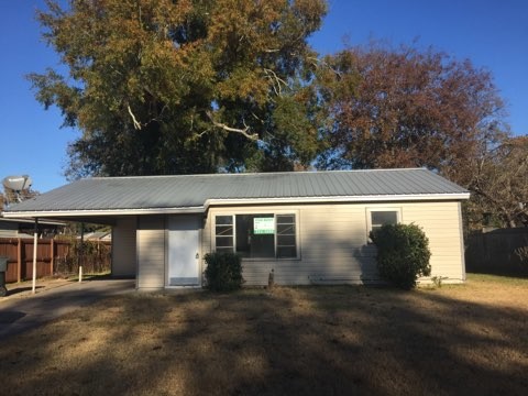 Primary Photo - 1056 Meadowview Dr