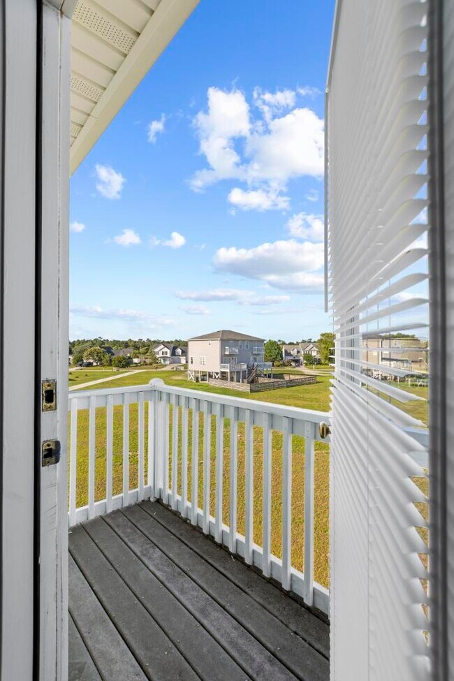 Foto del edificio - 220 Twin Oaks Dr