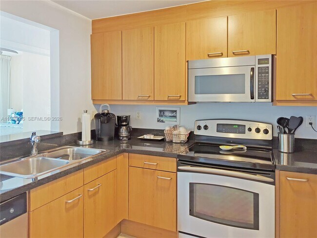 Foto del edificio - 225 Collins Ave