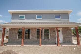 Building Photo - 588 N Littleleaf Ter