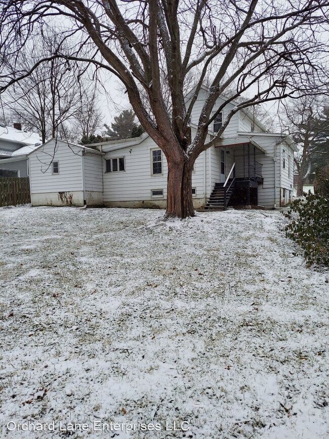 Building Photo - 3 br, 1 bath House - 2074 Germaine