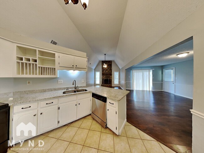 Foto del edificio - 5704 Ingleside Dr
