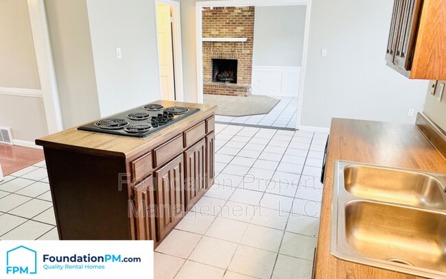 Building Photo - 7801 Buck Ridge Cove