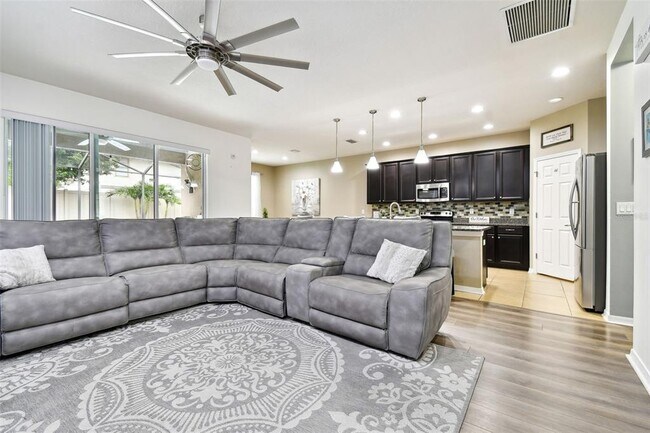 Building Photo - 6926 Rocky Canyon Way