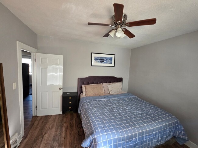 Building Photo - 2803 Avondale Ave