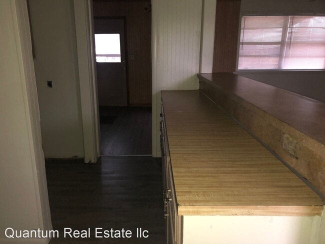 Building Photo - 4 br, 2 bath House - 415 Knox ST.