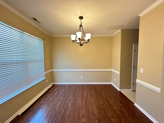 Building Photo - 1203 Castle Pines Dr