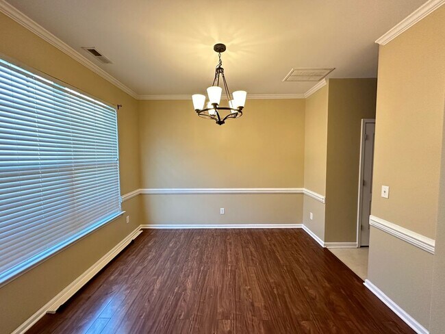 Foto del edificio - 1203 Castle Pines Dr