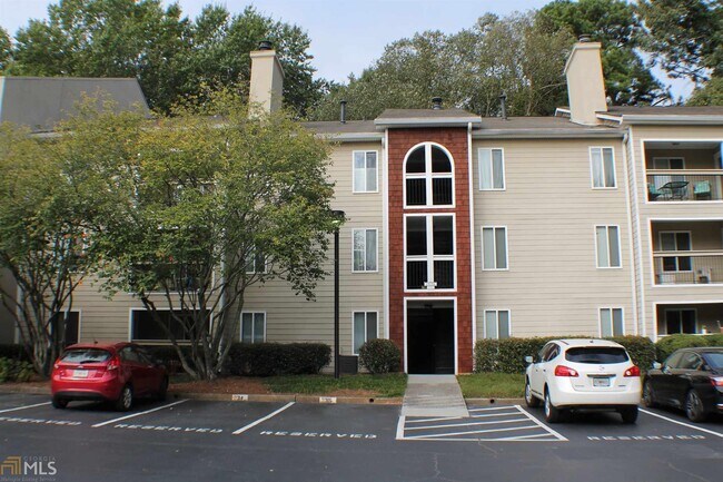 Building Photo - 580 Emory Oaks Way