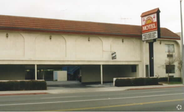 Building Photo - 5300 Atlantic Ave