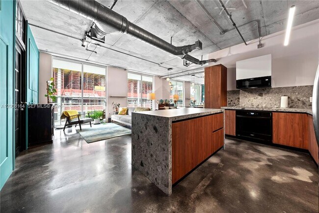 Foto del edificio - 444 NE 30th St