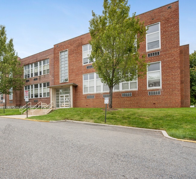 Warren Place Senior Apartments 62+ 10535 York Rd Cockeysville, MD