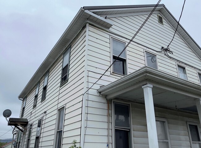 Foto del edificio - McLean Industrial Blvd