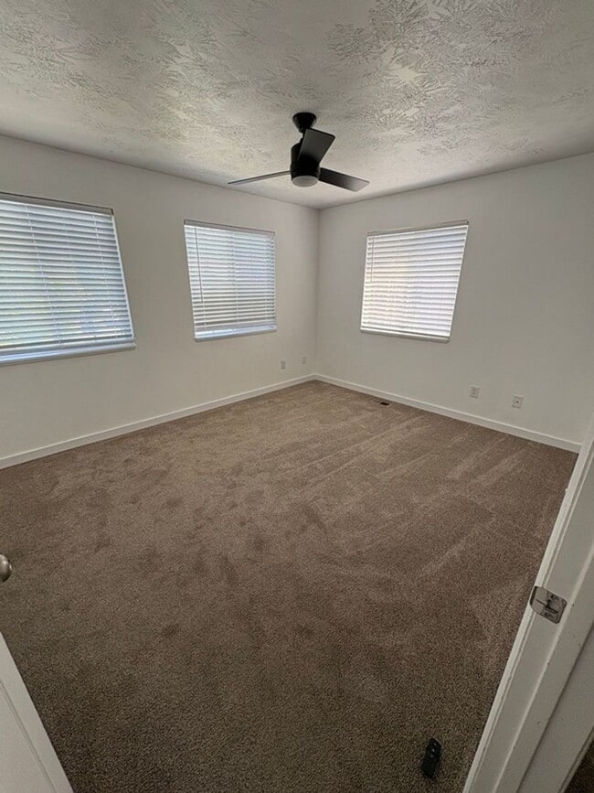 Building Photo - 7097 Longitude Ln