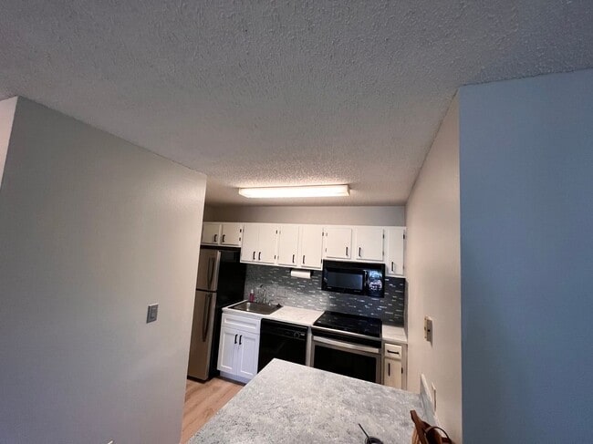 Building Photo - 225 S Tropical Trail