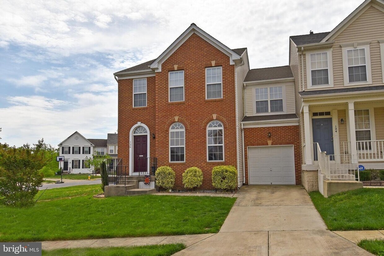 126 Holmes St, Stafford, VA 22554 Townhome Rentals in Stafford VA