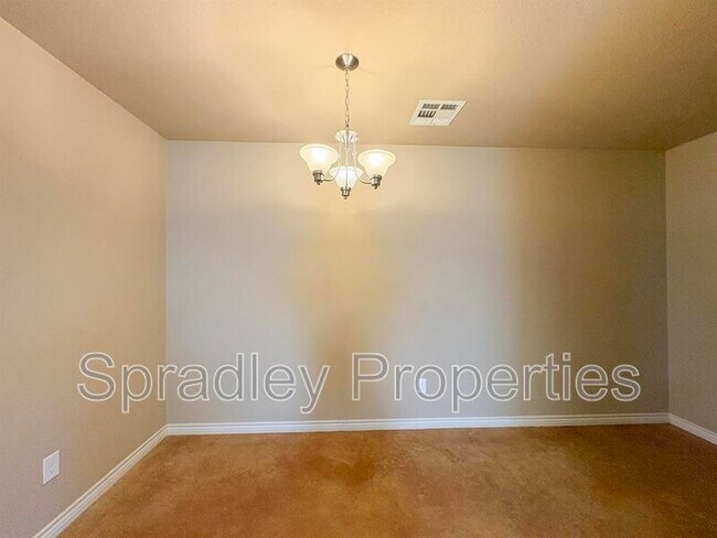 Building Photo - 4840B Deep Dr