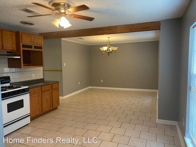 Building Photo - 3 br, 1.5 bath House - 11673 Auburn Dr.