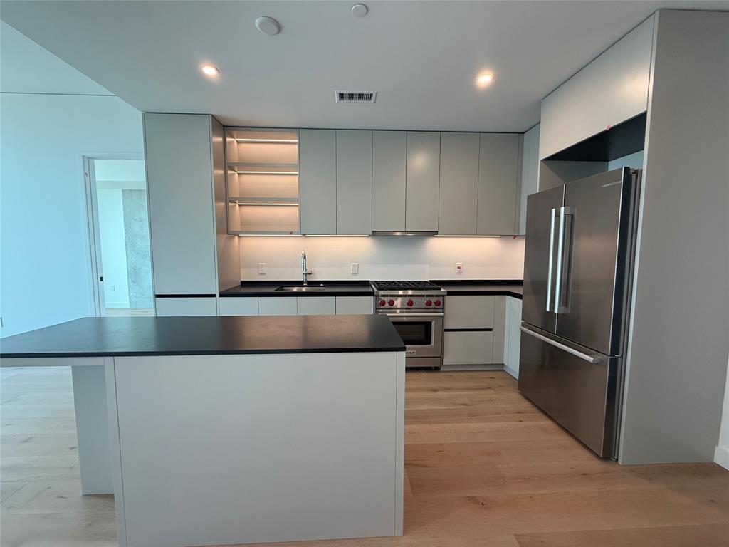 Foto principal - 610 Davis St