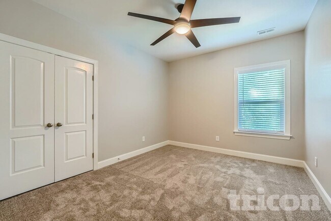 Foto del edificio - 6013 Hyde Park Drive