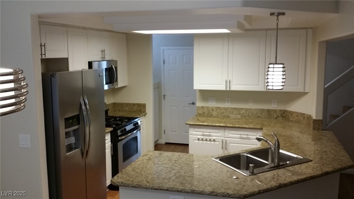 Foto del edificio - 8500 Glade Minnow Ave