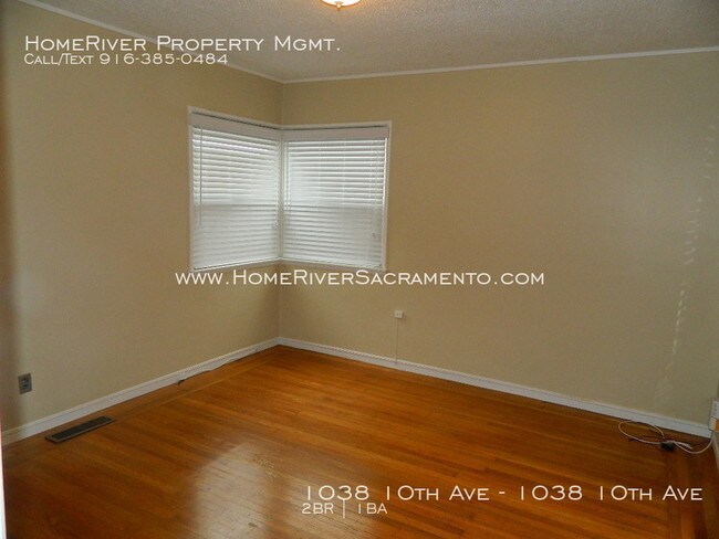 Foto del edificio - Beautiful Land Park Duplex