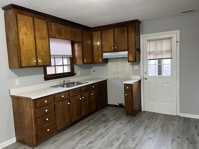 Foto del edificio - 2514 Albany Ln SW