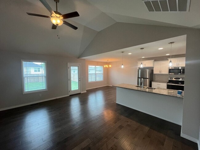 Building Photo - Beautiful New Three Bedroom Home