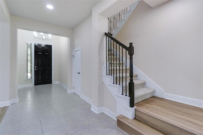Foto del edificio - 3009 Silvergrass Cv
