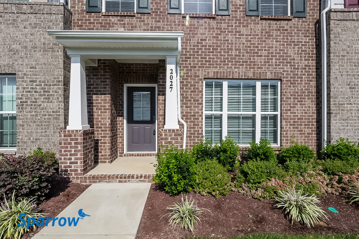 2027 Hardwick Ln Townhome Rentals in Gallatin TN